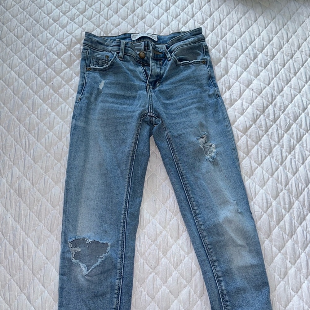 Skinny ripped low waist jeans